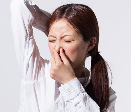 アンモニア 腎臓 汗 臭 体からアンモニア臭！？疲労臭の原因と対策レシピ